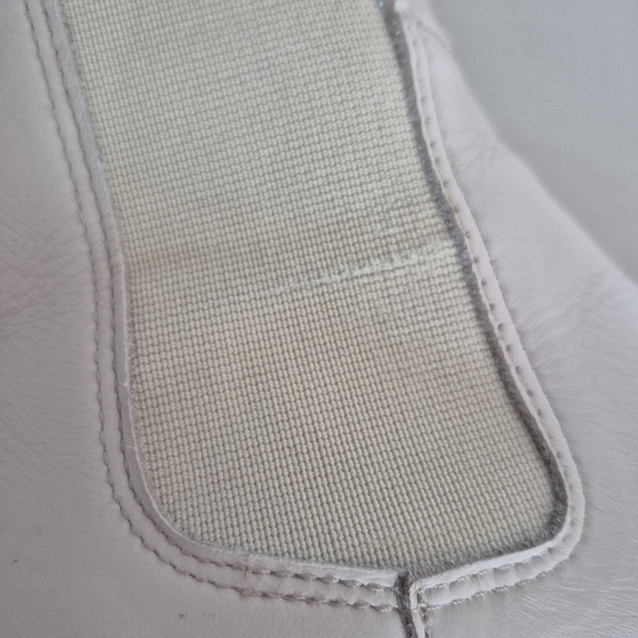 Steve Madden Women's Yairy Leather Lug Sole Chelsea Boots in Bone - Size 6.5 - Picture 13 of 16